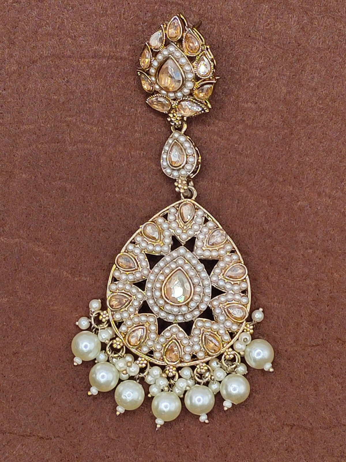 Elegant Bollywood Inspired Gold Kundan Earrings - Traditional Indian Jewelry 172