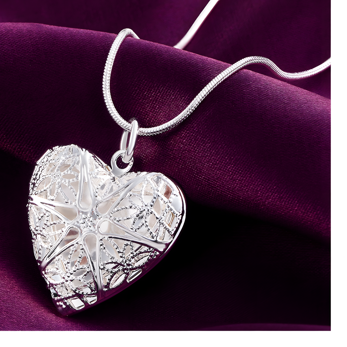 Vintage Heart Locket Necklace for Women – Silver-Plated Zinc Alloy Filigree 1225