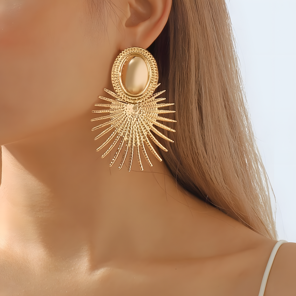 Vintage Gold Sunburst Clip-On Earrings Women – 8cm Irregular Oval Iron Alloy 780