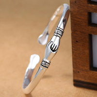 Women’s Silver-Plated Alloy Cuff Bracelet - Retro Handshake Open Bangle 20g 1444