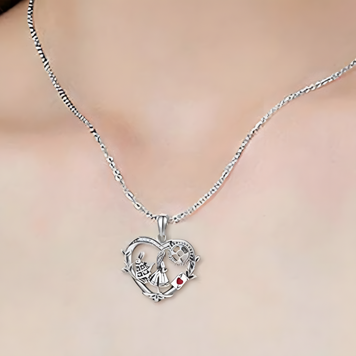 Metal Copper Zinc Alloy Heart Pendant Necklace – Classic Geometric Design 1115