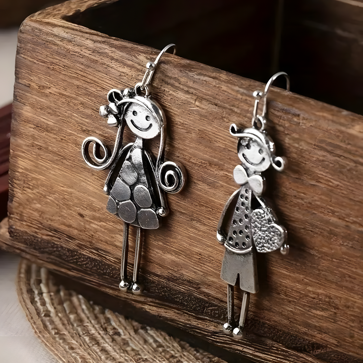 Retro Couple Character Earrings for Women –Copper Alloy with Silver Plating 1230