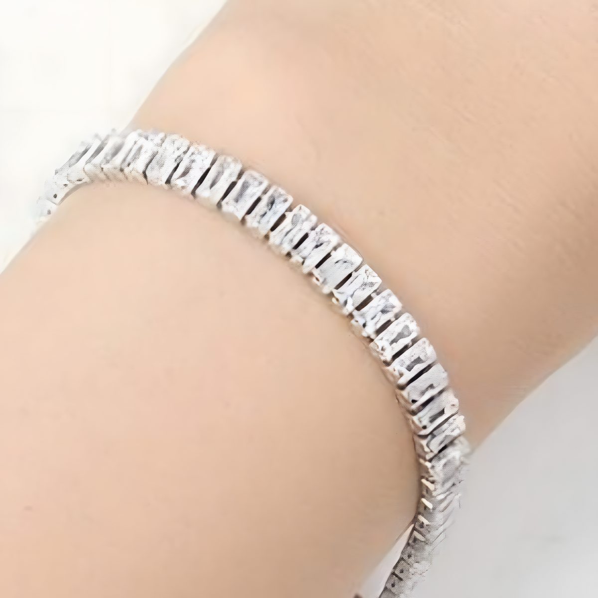925 Silver-Plated Baguette Crystal Tennis Bracelet for Women – Elegant Chain 882