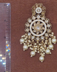 Elegant Bollywood Inspired Gold Kundan Earrings - Traditional Indian Jewelry 193