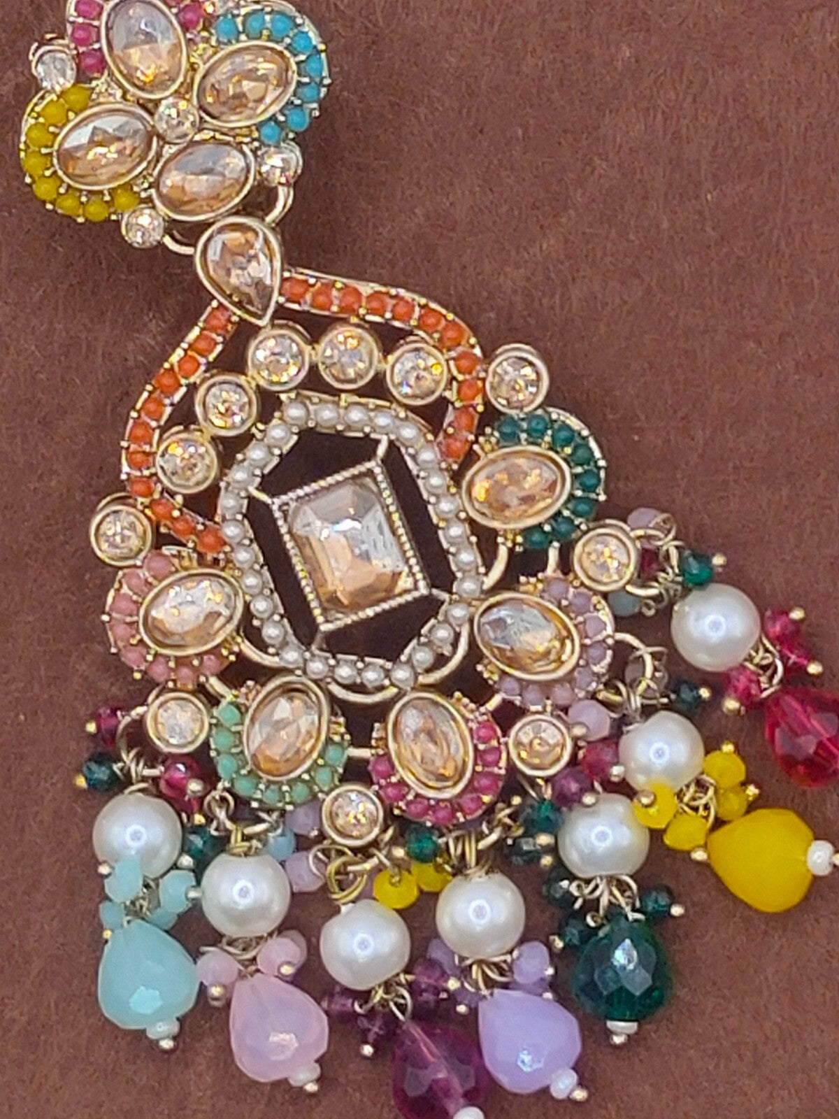 Elegant Bollywood Inspired Gold Kundan Earrings - Traditional Indian Jewelry 196