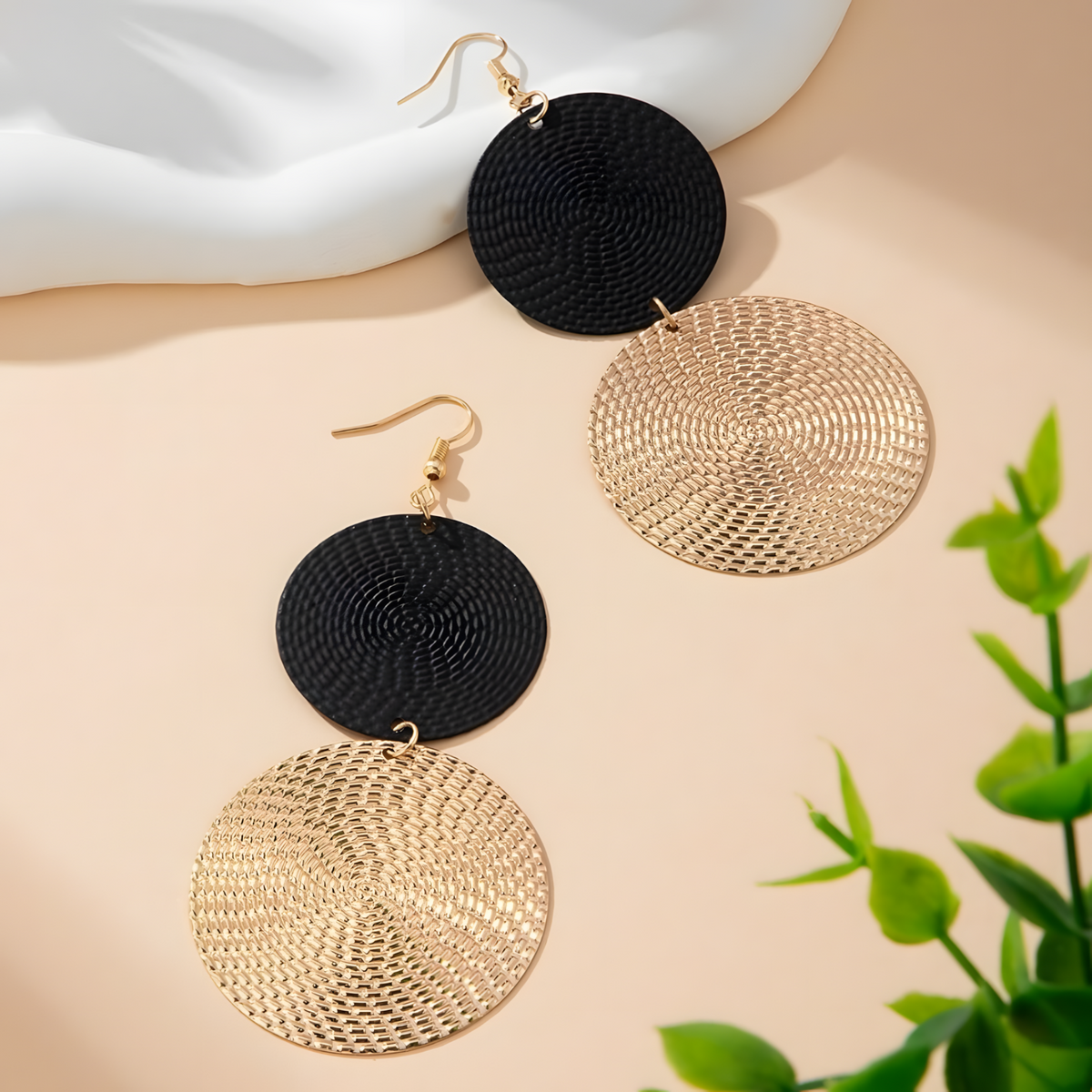 Women's Punk Style Large Circular Dangle Earring and Pendant Necklace Set B107
