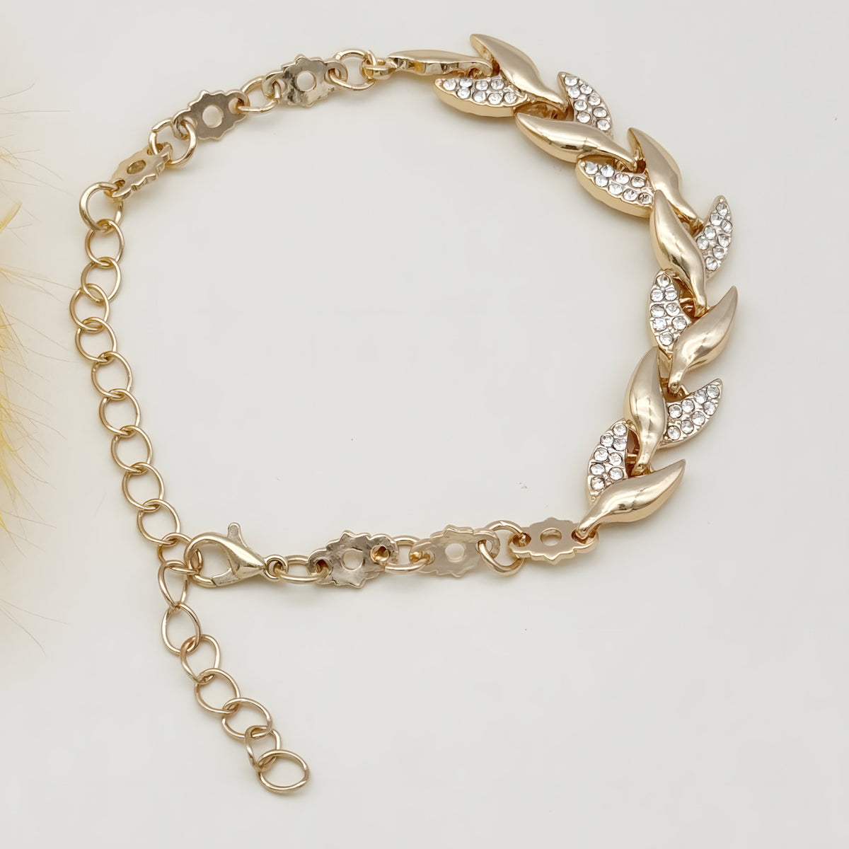 Gold Plated Leaf Bracelet for Women, Elegant Hip Hop Style Twisted Design 556