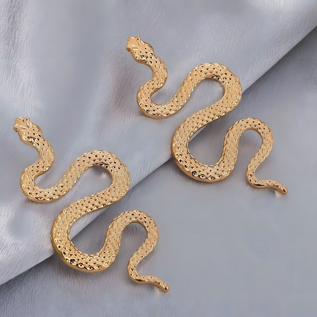 Gold Snake Earrings for Women Trendy Zinc Alloy Serpent Shaped Drop Earrings 757