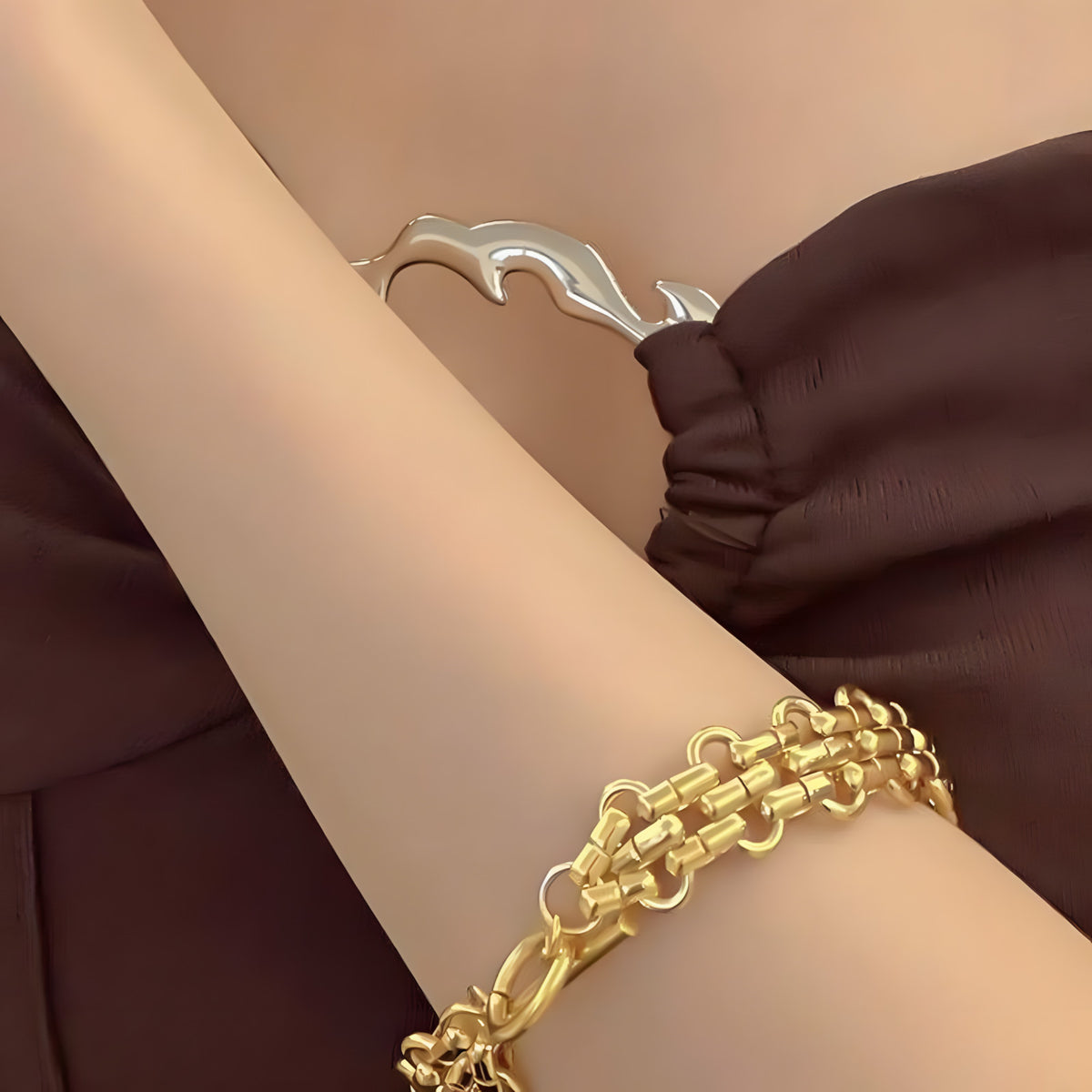 Gold Colour Chunky Chain Bracelet For Women, Luxury Woven Link Bracelet B332