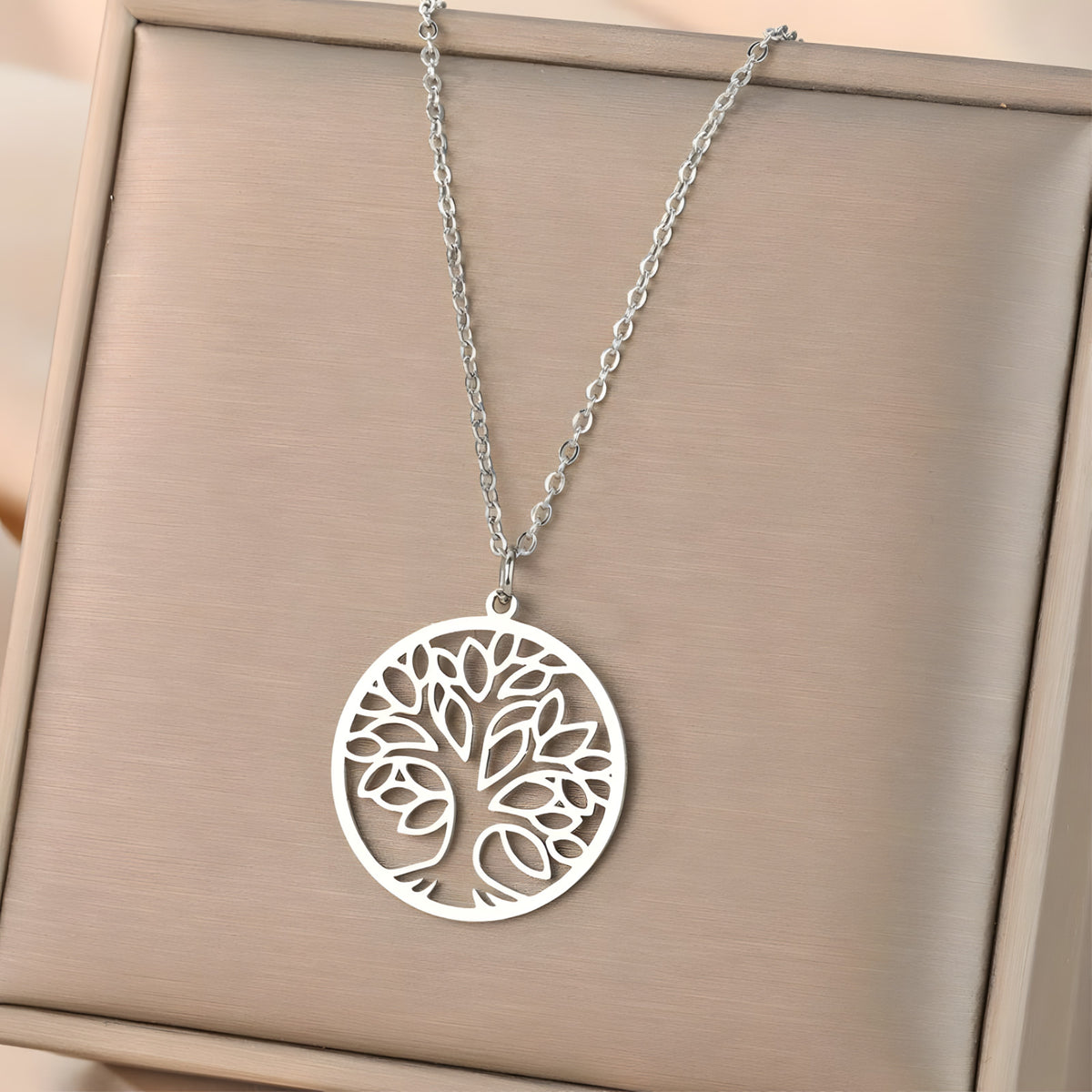 Tree of Life Necklace for Women Stainless Steel Round Pendant Link Chain 1098