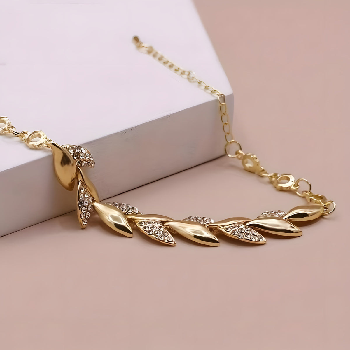Gold Plated Leaf Bracelet for Women, Elegant Hip Hop Style Twisted Design 556