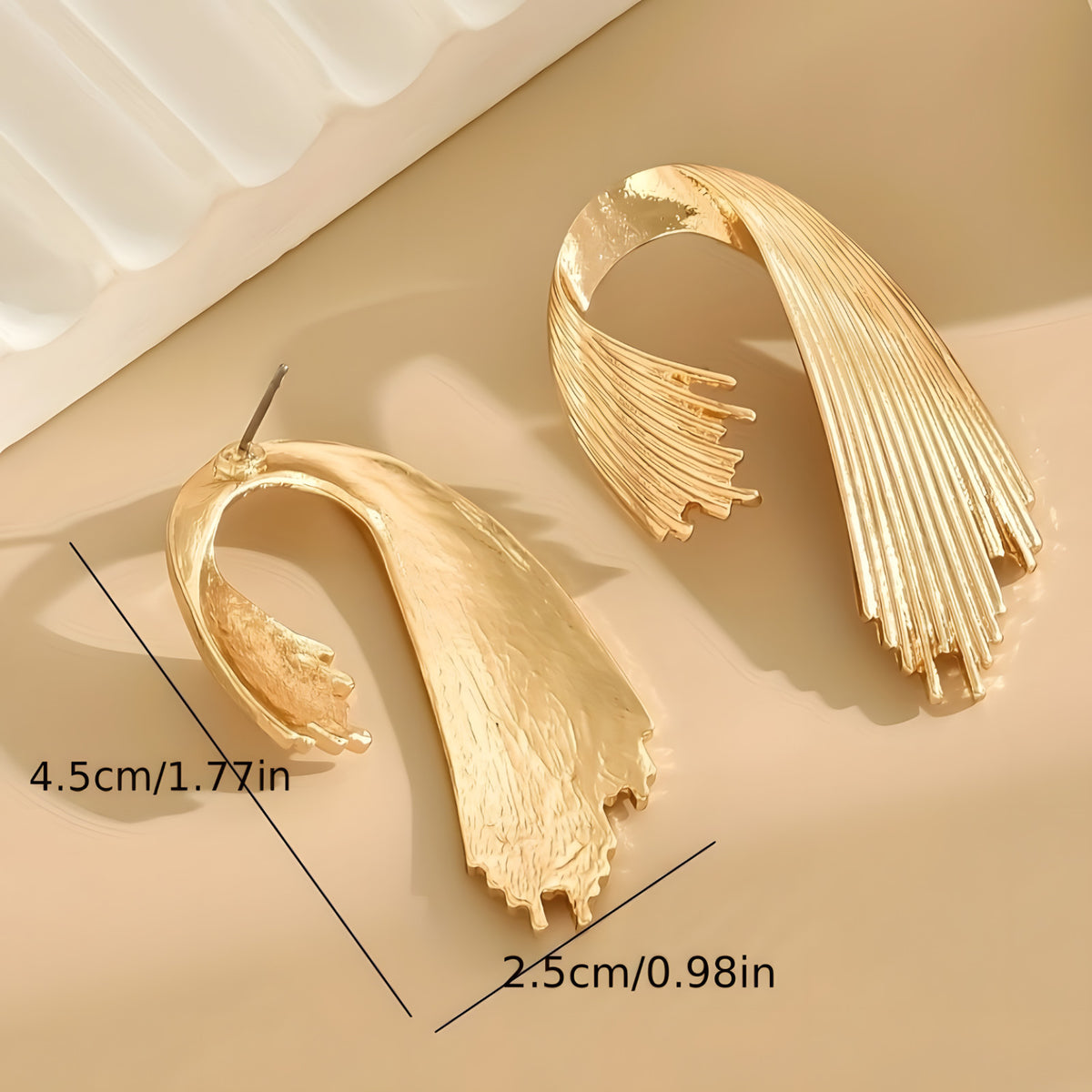 Elegant Gold-Plated Dangle Earrings for Women, Unique Irregular Stripe 553